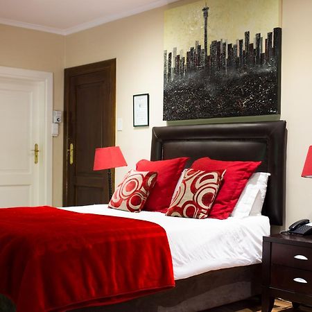 No66 Sandton Lodge ヨハネスブルグ エクステリア 写真