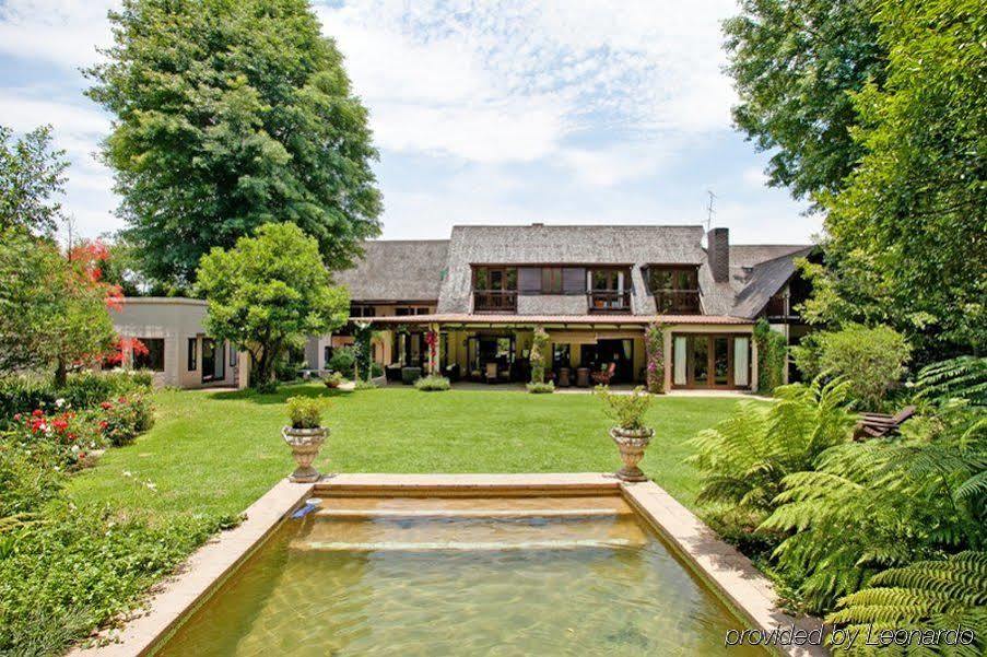 No66 Sandton Lodge ヨハネスブルグ エクステリア 写真