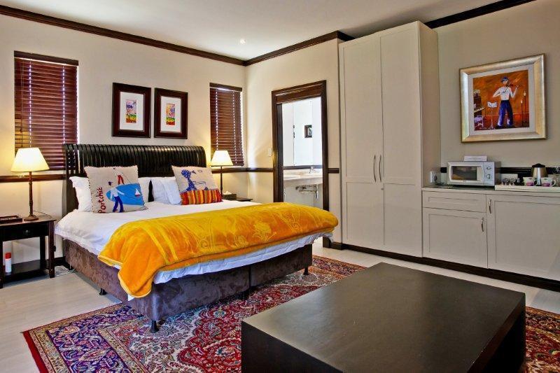 No66 Sandton Lodge ヨハネスブルグ 部屋 写真